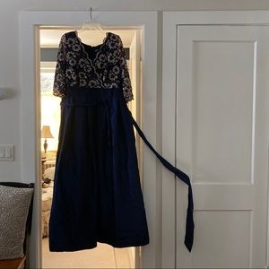 Jessica Howard Evening Gown